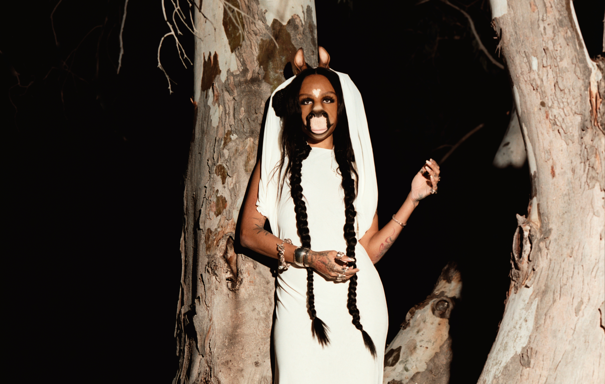 Horsegiirl аб’яўляе дэбютны альбом «Прырода лечыць» з гіпнатычным трэкам «Зямля круціцца»