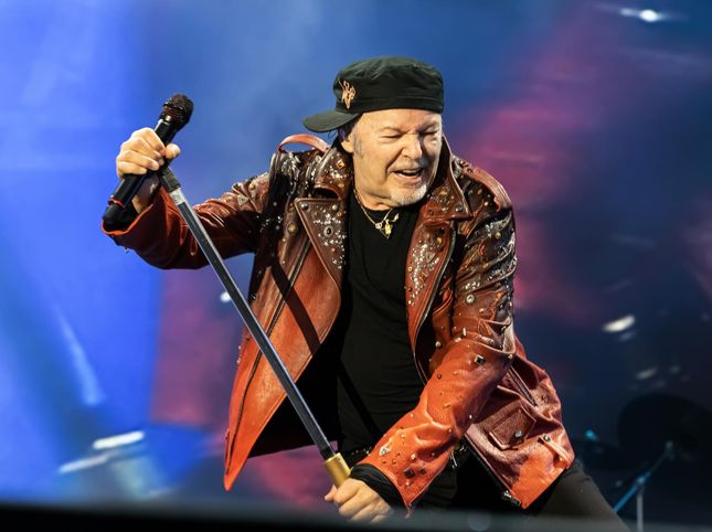 Васко: Модэна выстаўляе сваю кандыдатуру на мегазбор для 500 тысяч чалавек