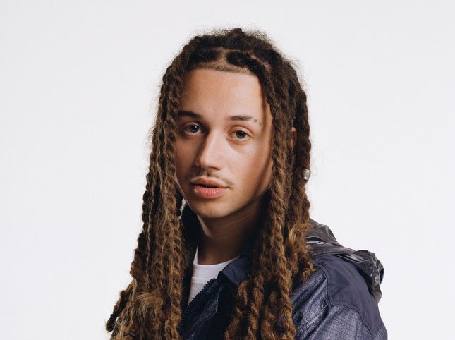 Сайф звяртаецца да Фабрыціё Романо, каб раскрыць гасцей альбома